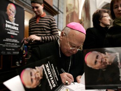 Abp Gocłowski świadkiem w procesie Stella Maris