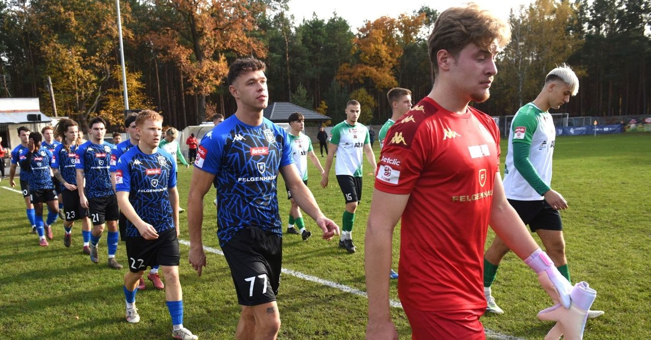 Stal Jasień zawiesza czterech piłkarzy, przeprasza i prosi o cierpliwość