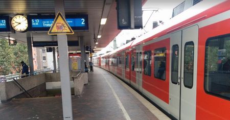 Atak Polaka na dworcu w Kolonii. Ofiara ma liczne złamania