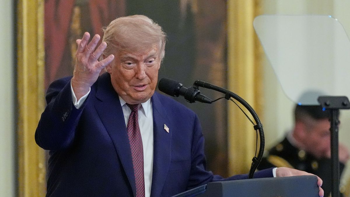 Archiwum zagraniczne East News 2026-06
President Donald Trump speaks during a Medal of Honor presentation ceremony in the East Room of the White House in Washington, Thursday, June 18, 2026 in Washington. (AP Photo/Manuel Balce Ceneta)
Manuel Balce Ceneta