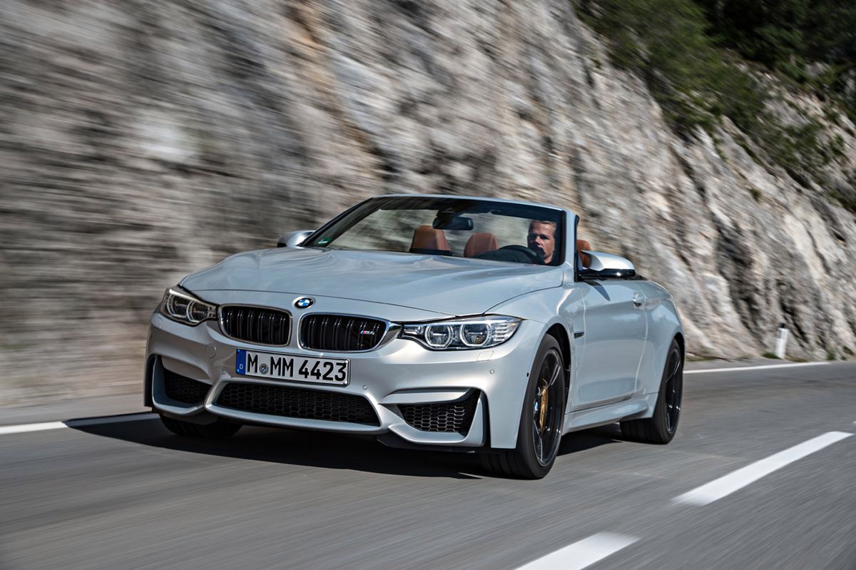 Ogromna galeria zdjęć z kabrioletem BMW M4 145