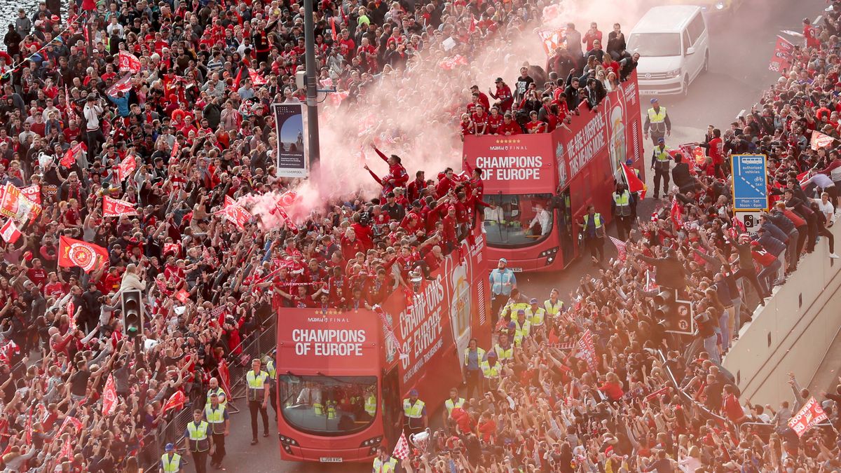 przywitanie piłkarzy Liverpool FC po finale LM