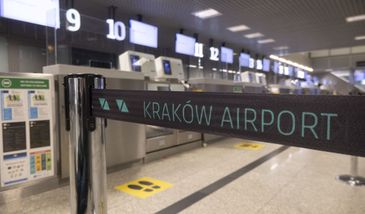 Tragedia na pokładzie samolotu. Maszyna wylądowała w Krakowie