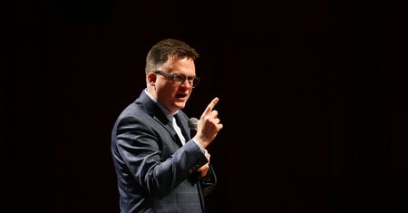 Hołownia to PiS-bis? "Wyborcy mogą się zastanawiać"