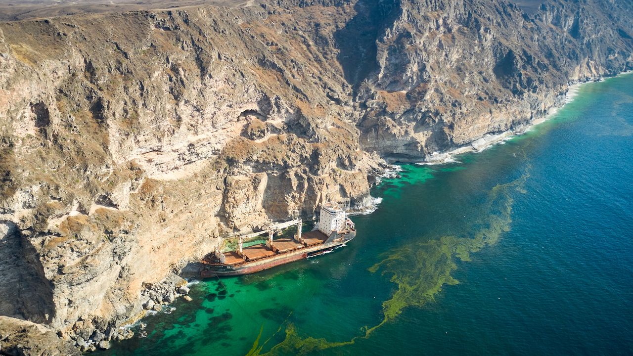 Morska zagadka u wybrzeży Omanu. Historia porzuconego statku widmo