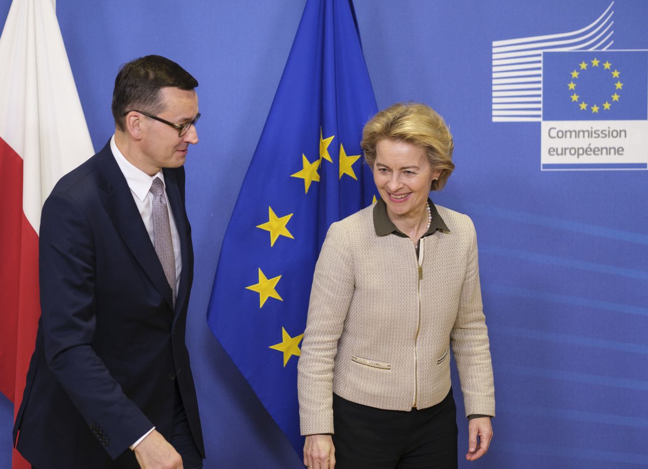Premier Mateusz Morawiecki i szefowa Komisji Europejskiej Ursula von der Leyen 
