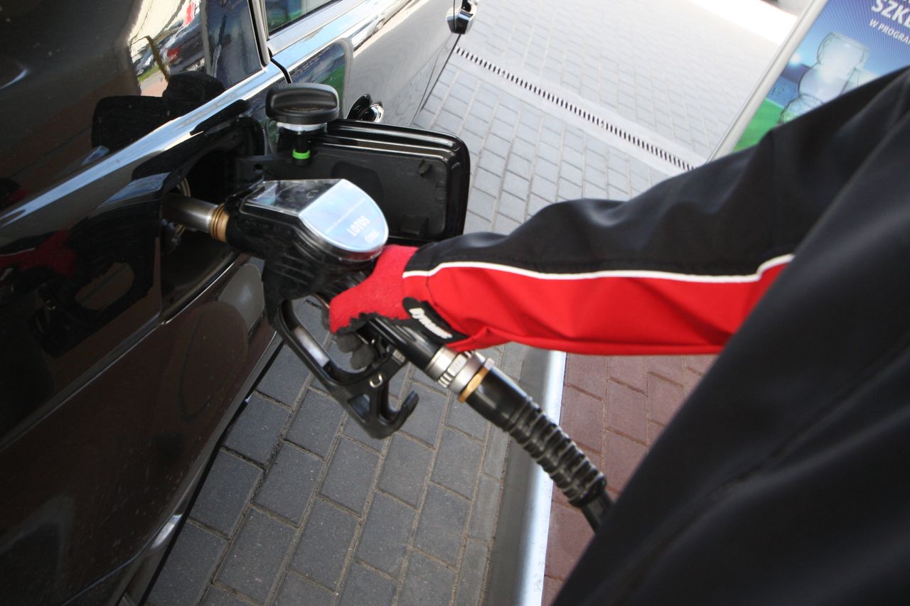 Paliwo już drożeje. Wakacje nie będą już rekordowo tanie