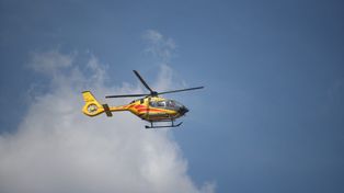 Zderzenie crossów na drodze gruntowej pod Lubaczowem. Dwóch nastolatków w ciężkim stanie zabrało Lotnicze Pogotowie Ratunkowe