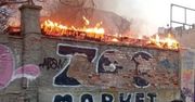 Kolejny pożar opuszczonego bazarku na Pradze-Północ. Paliło się tam 3 dni temu