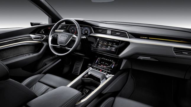 Audi e-tron: środek i system infotainment