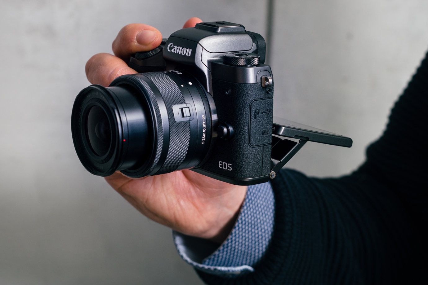 System Canon EOS ma już 30 lat! Zobaczcie, jak przez ten czas zmieniły się aparaty tej firmy 4