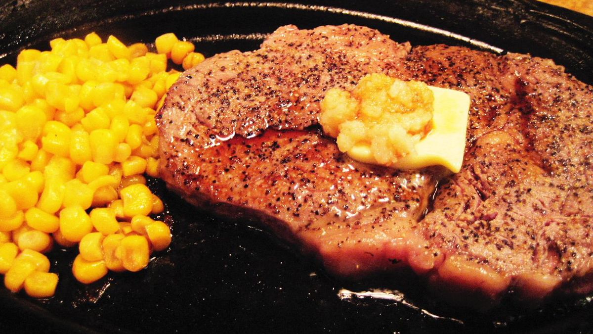 Wołowina zrazowa górna smażona na patelni (samo mięso, II klasa mięsa)