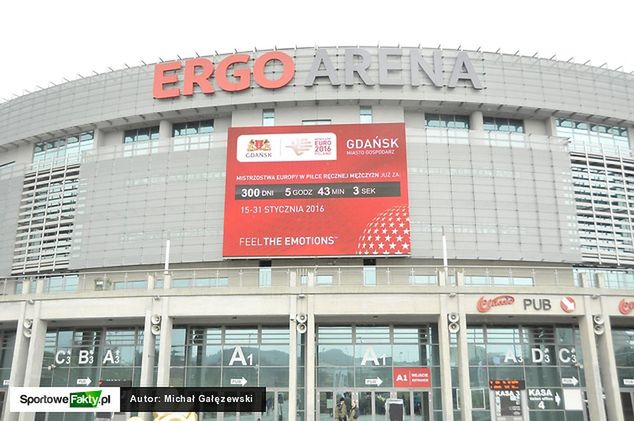 Taki zegar zobaczą wszyscy, którzy do rozpoczęcia Euro 2016 udadzą się pod główne kasy Ergo Areny