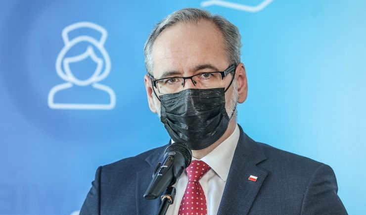 "Zielone światło na umieranie". Eksperci miażdżą pomysł ministra ws. masek i obostrzeń 