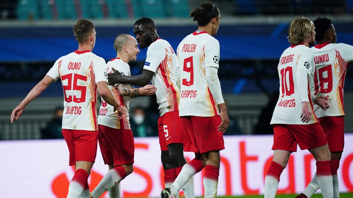 PAP/EPA / CLEMENS BILAN / Na zdjęciu: piłkarze RB Lipsk