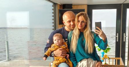 Anita ze "Ślubu..." pokazała piękne zdjęcia. Pisze o pierwszych chwilach z dwójką pociech