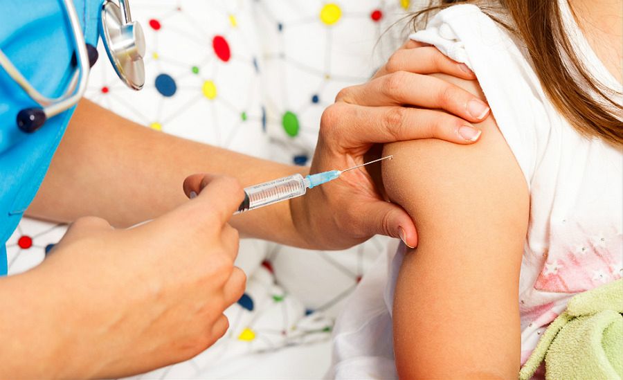 Zabiorą dzieci za brak szczepień. Już nie tylko kara finansowa