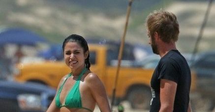 Aktorka Nikki Reed podczas wakacji na Hawajach