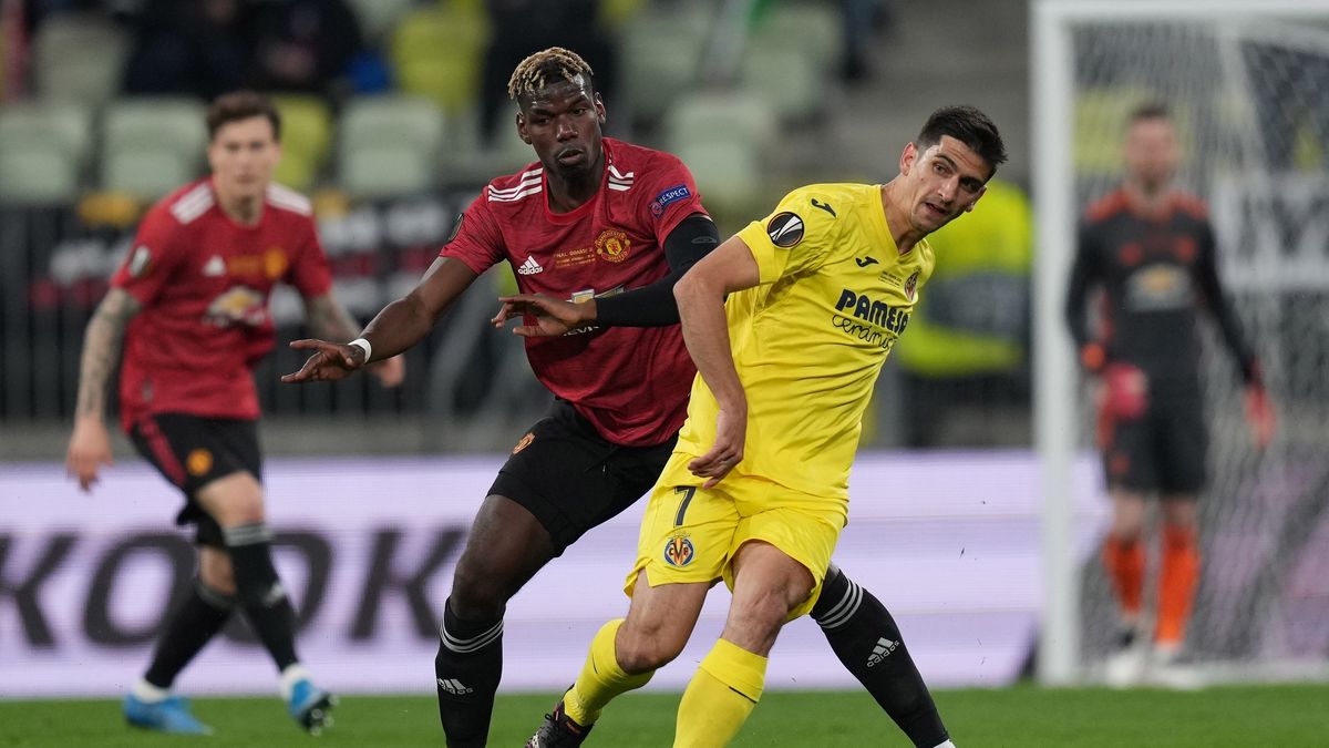 PAP/EPA / Michael Sohn / POOL / Na zdjęciu: Paul Pogba (z lewej) i Gerard Moreno