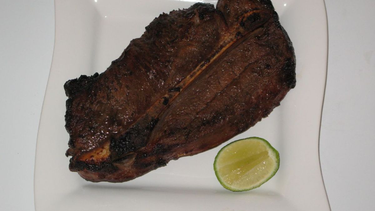 Wołowina zrazowa górna smażona na patelni (mięso i tłuszcz, II klasa mięsa)