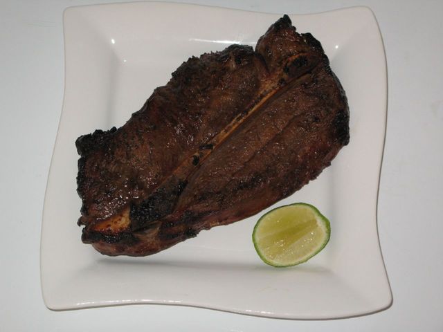 Wołowina zrazowa górna smażona na patelni (mięso i tłuszcz, II klasa mięsa)