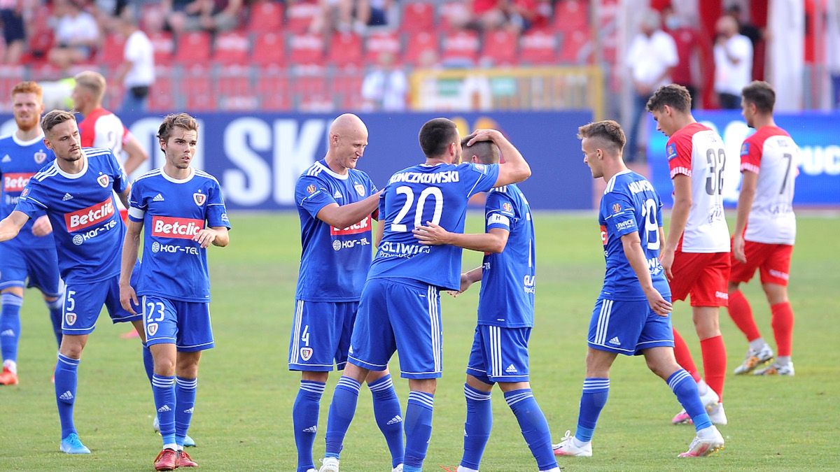 WP SportoweFakty / Krzysztof Porębski / Na zdjęciu: radość piłkarzy Piasta Gliwice