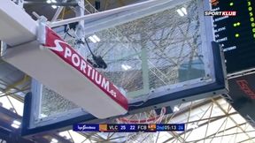 Potężny wsad koszykarza Barcelony i... zobacz, co się stało!