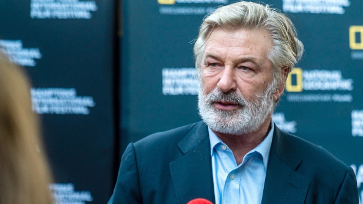 Alec Baldwin postrzelił dwie osoby. Ekspert uważa, że aktor nie zachował należytej ostrożności 
