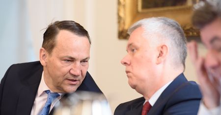 Rozbito grupę dywersantów. "Miała prowadzić de facto do cyberwojny"