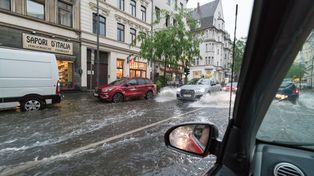 Burze i nawałnice dziś, w środę 3 czerwca. IMGW wydało ostrzeżenie, a Działoszyn znalazł się pod wodą