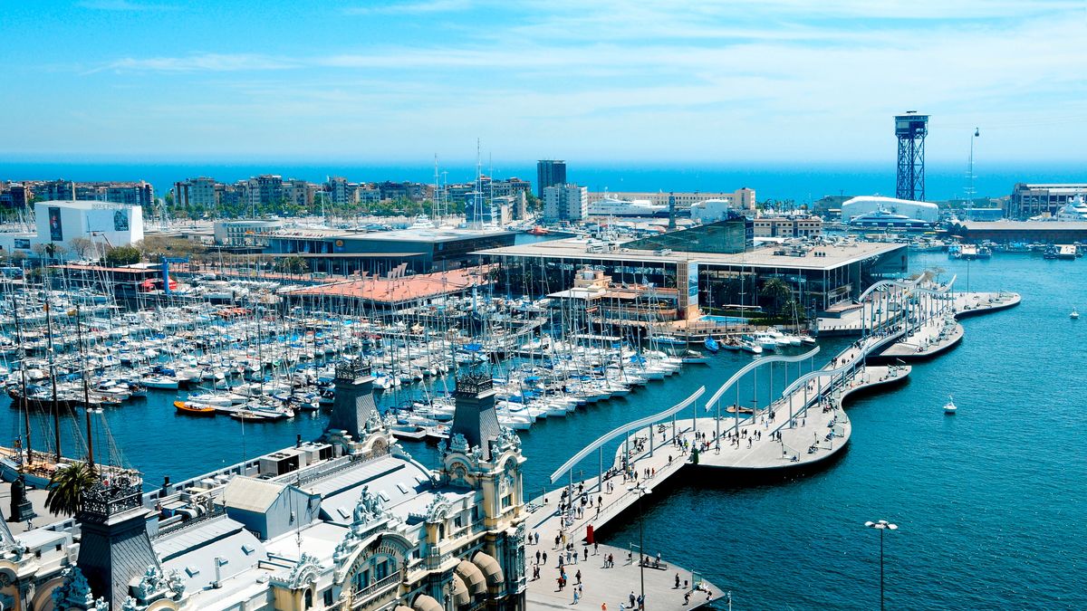 Port w Barcelonie od wielu lat jest jednym z najbardziej ruchliwych w Europie