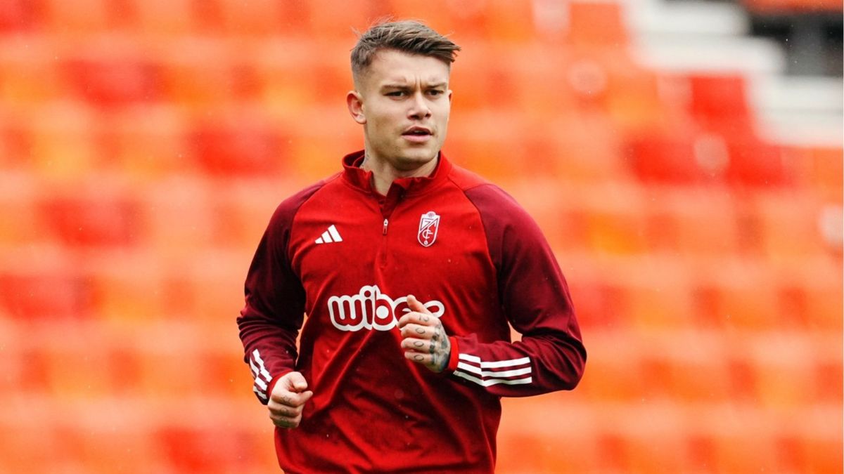 Twitter / twitter.com/GranadaCF / Na zdjęciu: Kamil Piątkowski