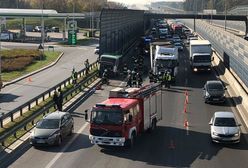 S8: ogromne utrudnienia na wysokości Marymontu. Kolizja dwóch ciężarówek i osobówki