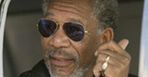Morgan Freeman tresuje konia