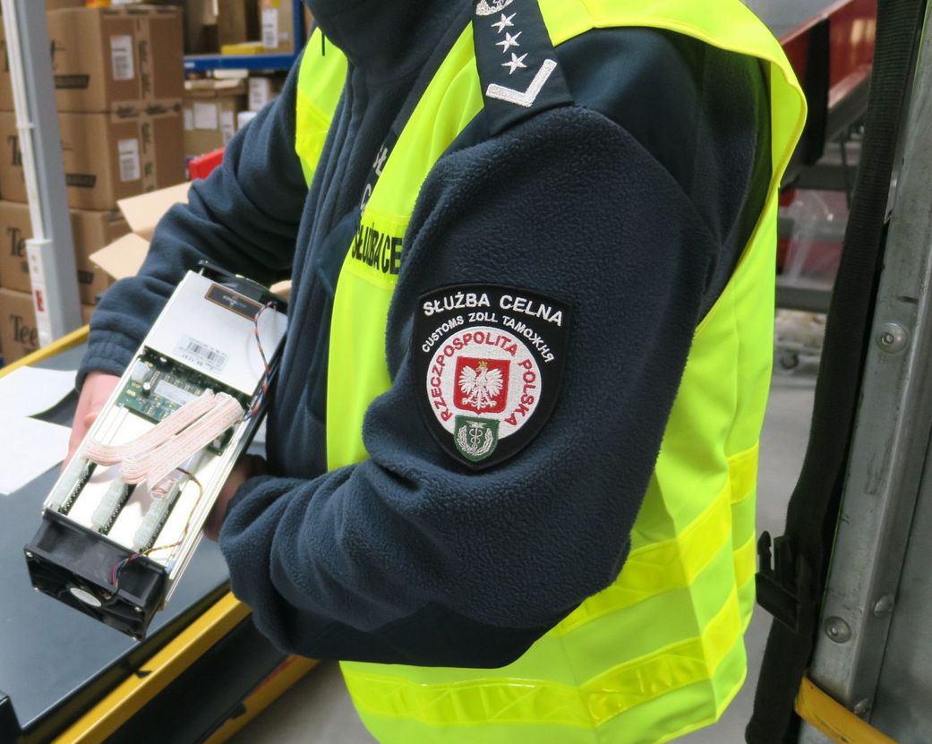 Kosztowne skutki utworzenia KAS. Widmo gigantycznych odszkodowań coraz bardziej realne