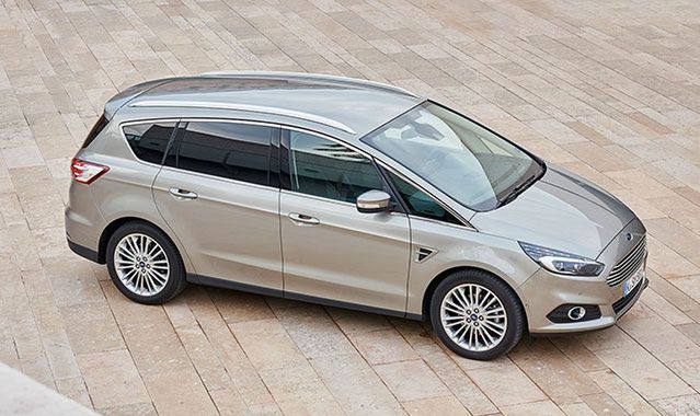 Nowy Ford S-Max: pomysł na rodzinne auto