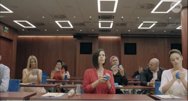 Gwiazdy TVN z niebieskimi kulkami (zobacz teaser spotu TVN)