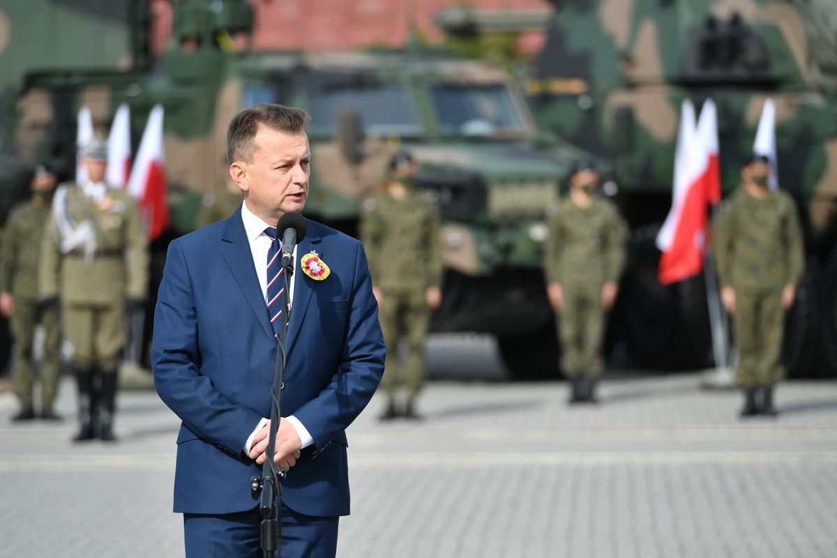 Mariusz Błaszczak przekazał, że Polska podpisała kontrakt na zakup nowych czołgów od USA 