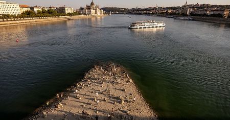 Wielka akcja w europejskiej stolicy. Oto, co wyciągnęli z rzeki