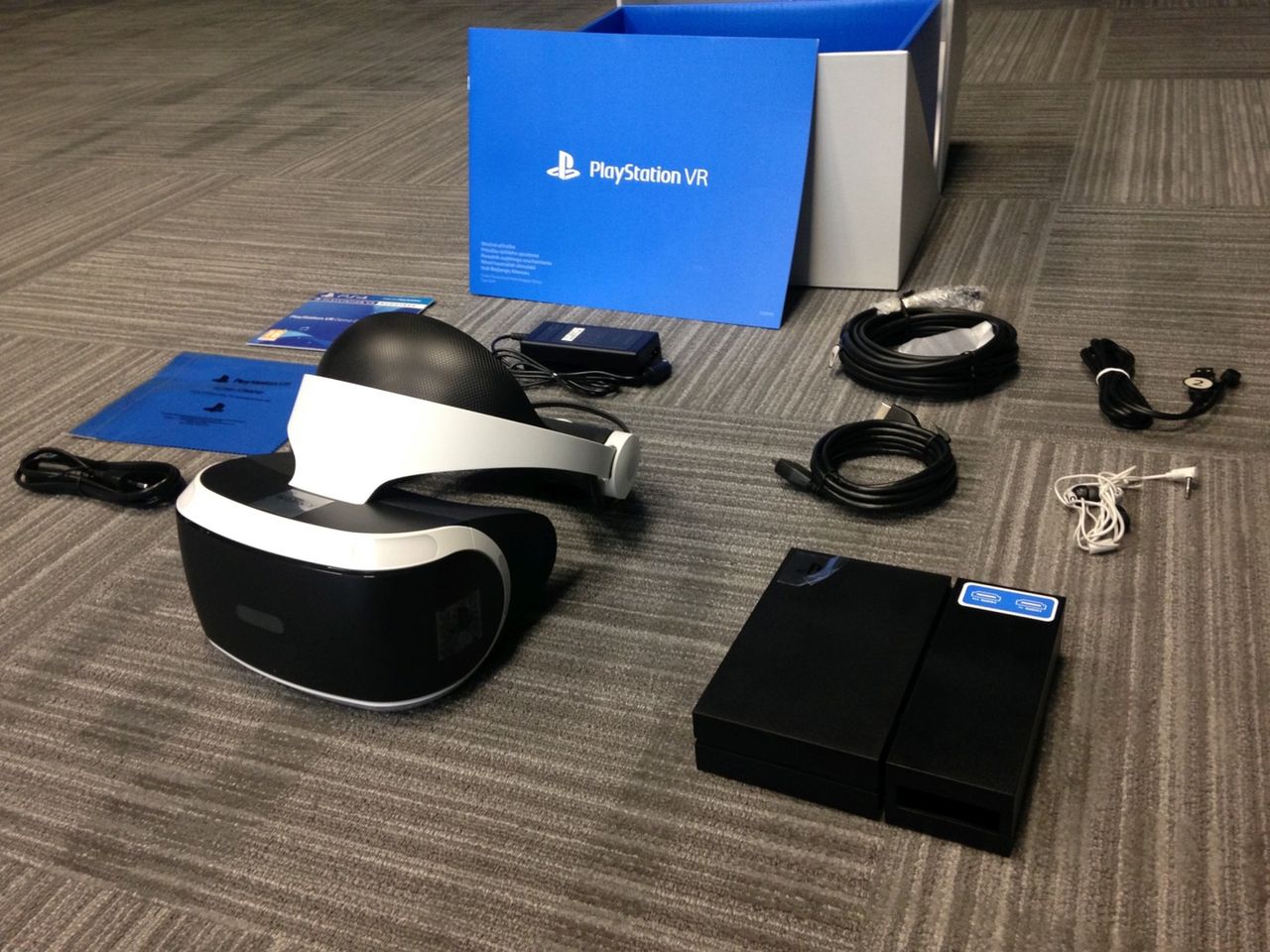 Skoro dziś premiera PlayStation VR, to przypominamy, że w zestawie naprawdę nie ma kamery