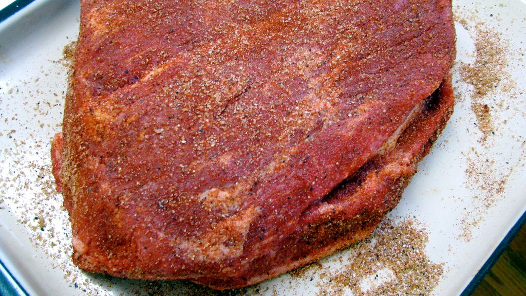 Surowy mostek wołowy (mięso i tłuszcz)