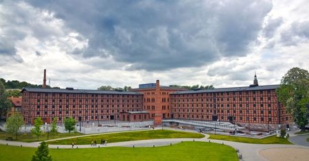 Młyny Rothera dumą Bydgoszczy. Miał być hotel, a jest piękny Park Kultury