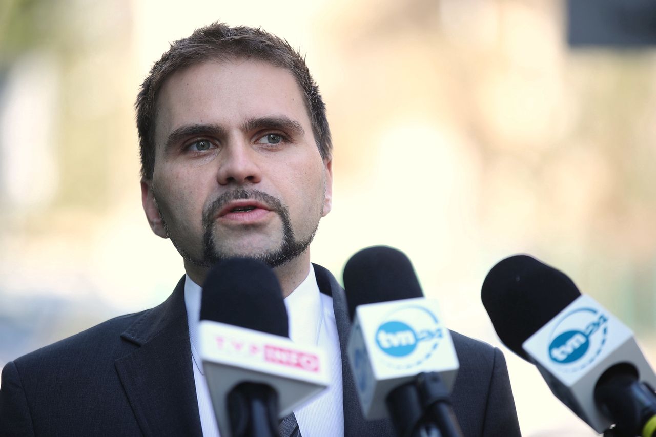 Koronawirus w Polsce. To on pracuje nad polskim lekiem na Covid-19. "Mówimy o przyszłym sezonie"