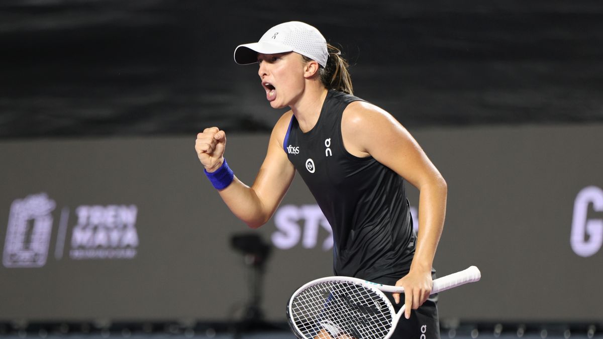 PAP/EPA / Marcin Cholewiński / Iga Świątek w WTA Finals 2023