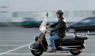 Czym jest motorower i jakie trzeba mieć prawo jazdy, aby się nim poruszać?