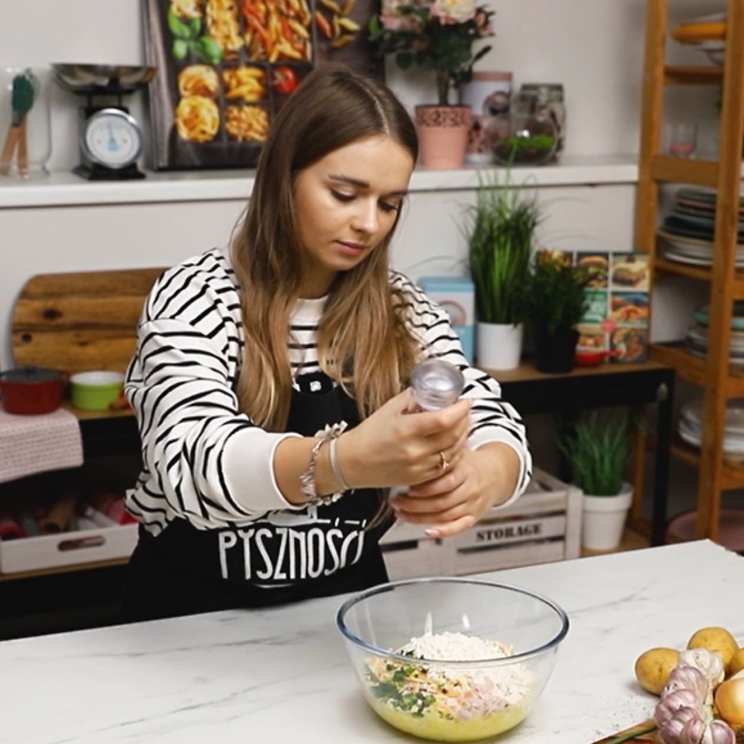 W przepisie nie może zabraknąć też aromatycznych przypraw