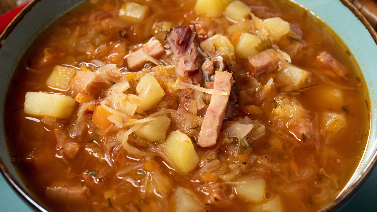 Kapuśniak  na tym mięsie będzie pełen smaku