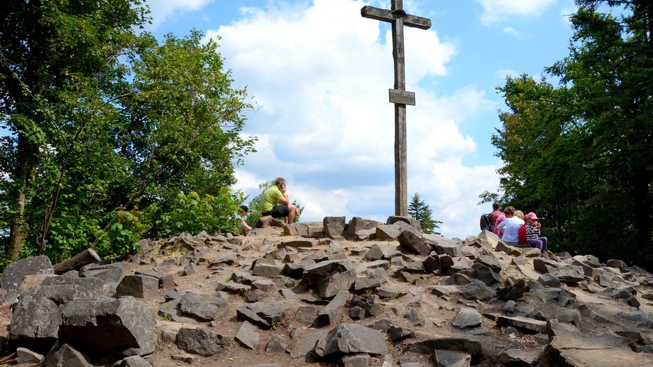 Jeden z głównych celów turystów w Górach Świętokrzyskich - Łysica