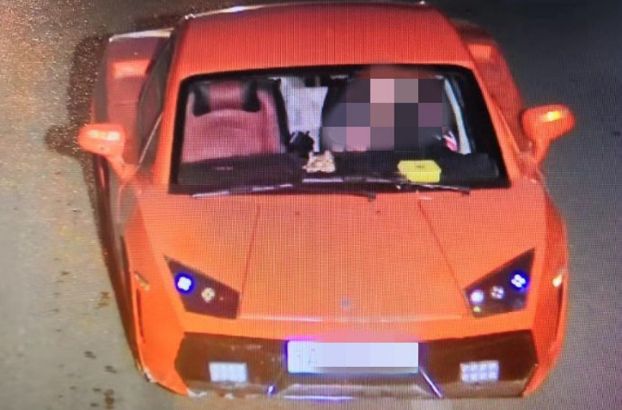 Kobieta w Chinach została aresztowana za prowadzenie podróbki Lamborghini