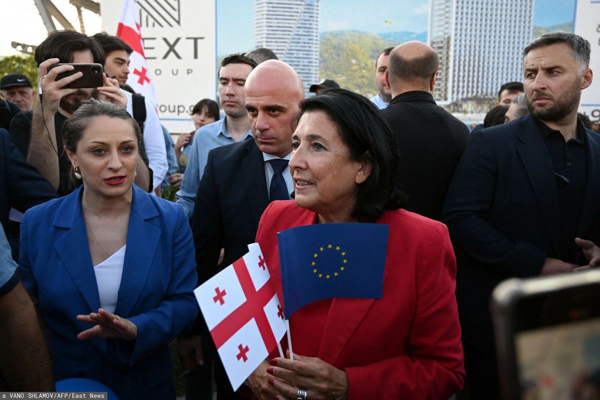 Prezydent Gruzji Salome Zurabiszwili uczestniczy w wiecu poparcia dla członkostwa tego kraju w UE 